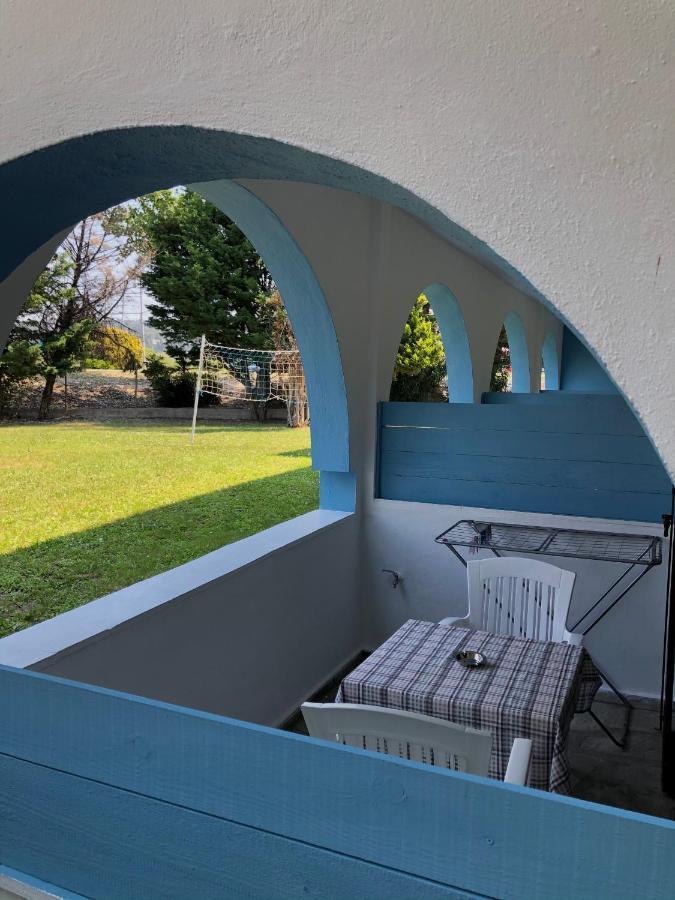 Blue Garden Inn Fourka Exterior photo